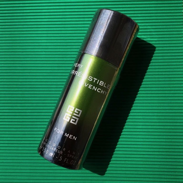 Alternative view of Givenchy Very Irresistible dezodorant 150ml