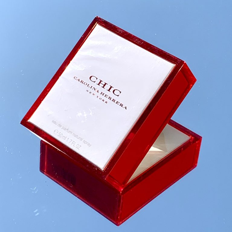 Alternative view of Carolina Herrera Chic 50ml edp