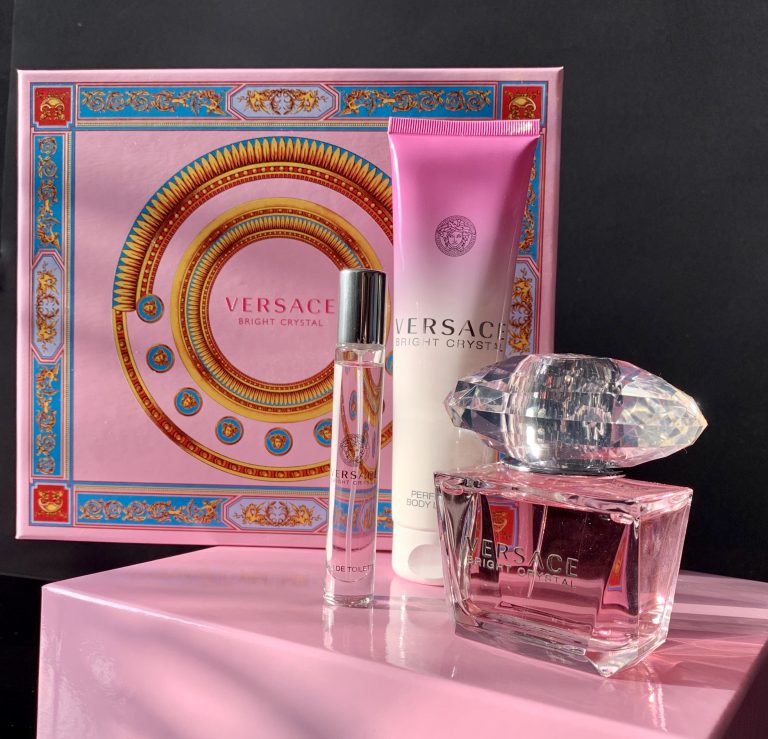 Alternative view of Versace Bright Crystal 90ml + travel spray + balsam