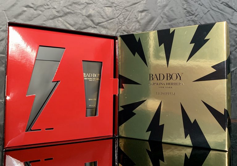 Alternative view of Carolina Herrera  Bad Boy Le Parfum zestaw 100ml + 100ml żel