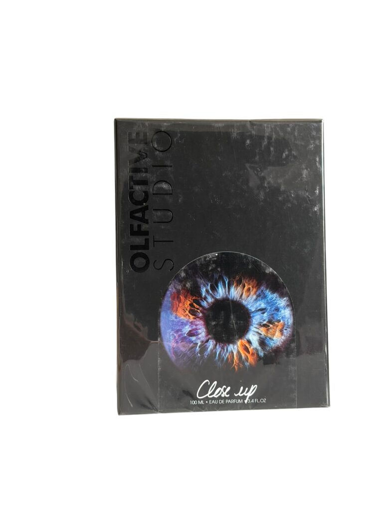 Alternative view of Olfactive Studio Close Up 100ml